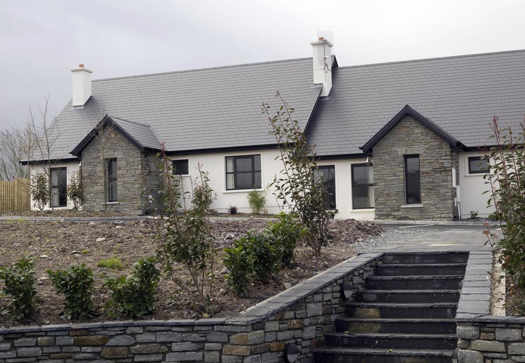 Kenmare Bay Hotel Lodges Killarney Exterior foto
